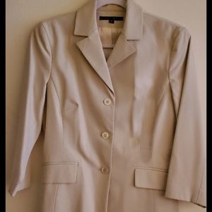 Jeanne Maag Ivory fully line blazer,3/4 sleeves,and pants a suit